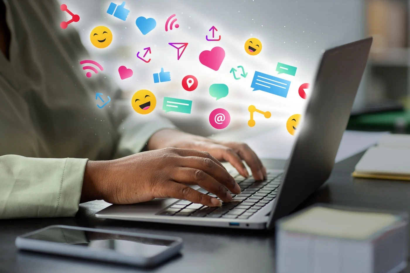 Marketing & Growth